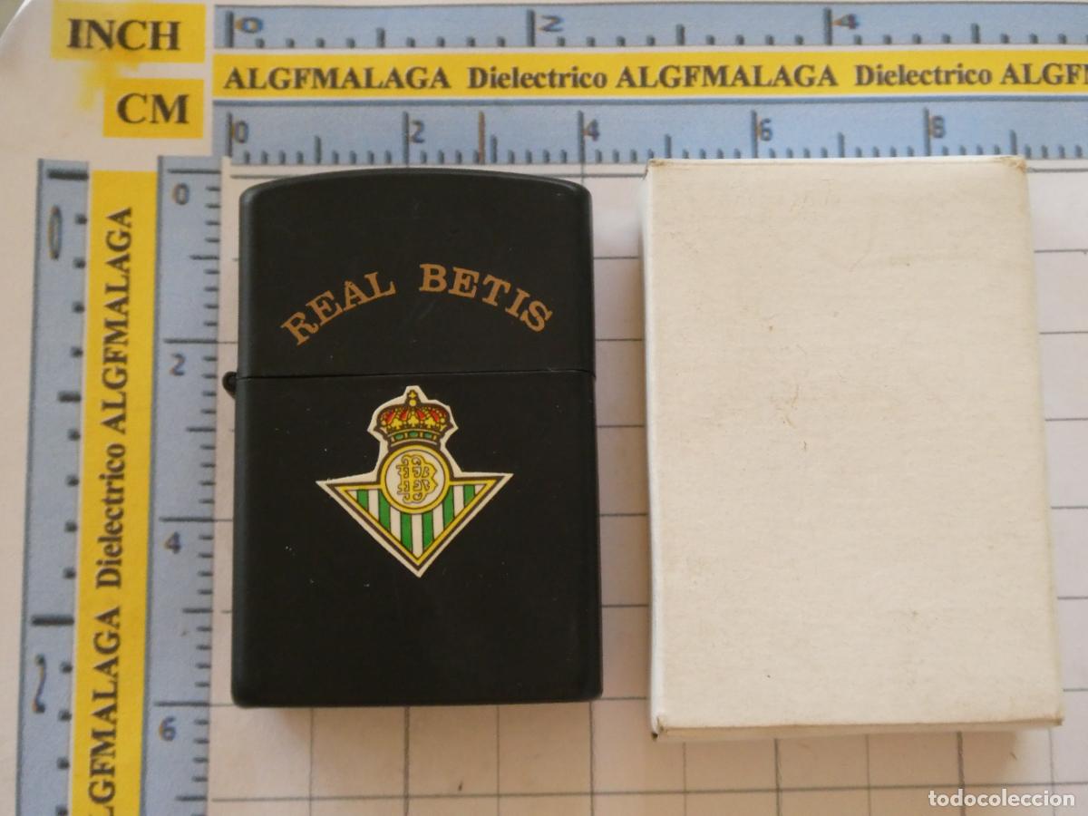 Coleccionismo deportivo: MECHERO ENCENDEDOR DE DEPORTES. F&Uacute;TBOL. REAL BETIS BALOMPI&Eacute; SEVILLA. NUEVO CON CAJA