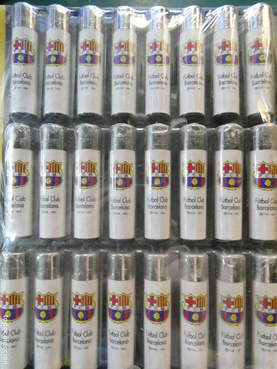 Colecionismo desportivo: 24 MECHEROS ENCENDEDORES CLIPPER. F&Uacute;TBOL CLUB BARCELONA. PRECINTADOS. 1993. 450GR