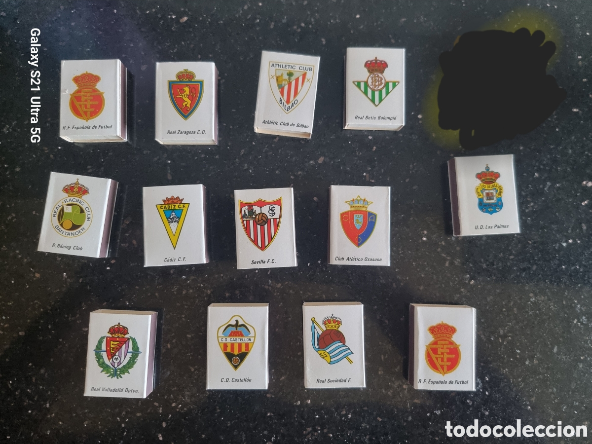Sports collectibles: 13 cajas de cerillas equipos futbol