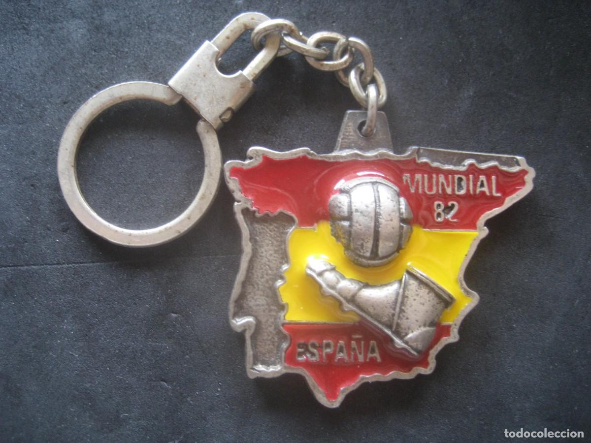 Coleccionismo deportivo: LLAVERO FUTBOL MUNDIAL ESPA&Ntilde;A 82