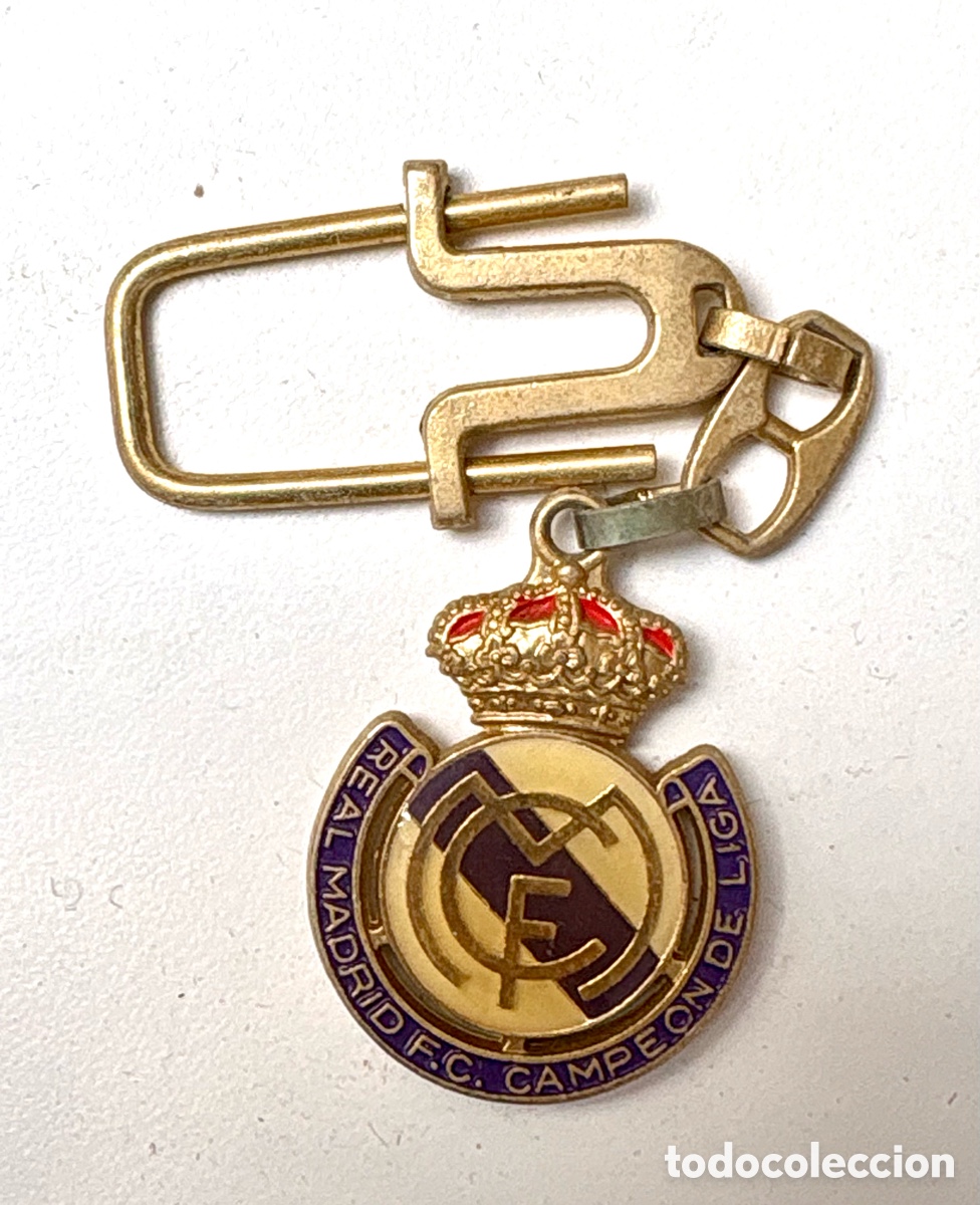 Coleccionismo deportivo: Llavero Vintage Real Madrid - Homenaje a sus Seguidores - Metal y Esmalte (A&ntilde;os 70/80)
