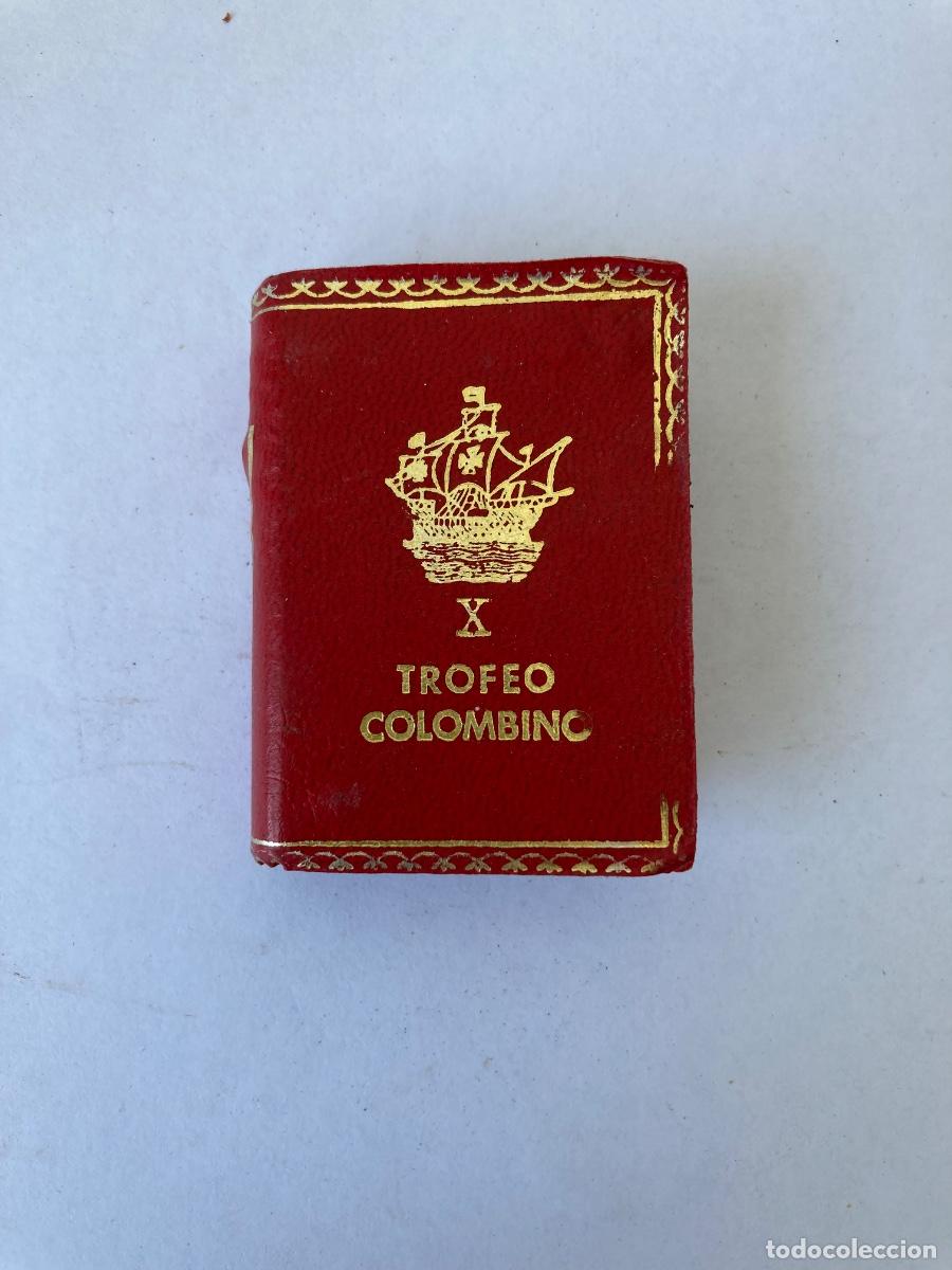 Sammelleidenschaft Sport: Trofeo Colombino Huelva cerillas Arcos caja de cerillas forrada en pl&aacute;stico rojo y dorado