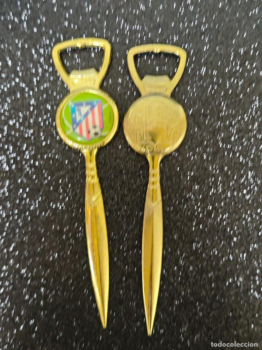 Coleccionismo deportivo: ABRECARTAS ABREBOTELLAS ATLETICO DE MADRID A&Ntilde;OS 90
