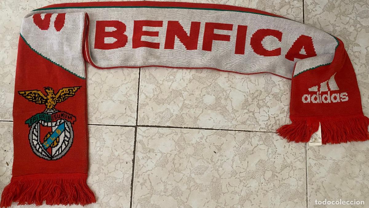 Coleccionismo deportivo: Bufanda de f&uacute;tbol. Benfica de Lisboa, Portugal. Merchandising original. Adidas. De lana. Buen estado
