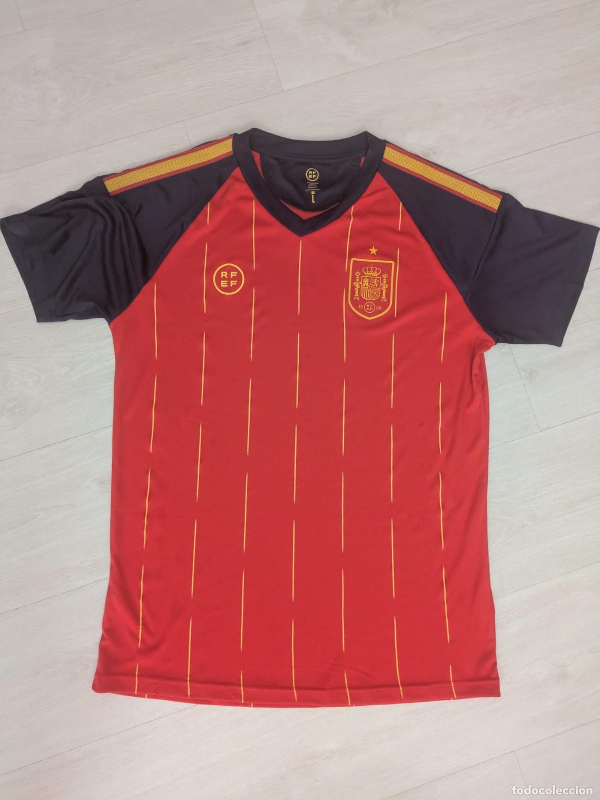 Coleccionismo deportivo: Camiseta entrenamiento Selecci&oacute;n Espa&ntilde;ola. Mundial 2026. Totalmente nueva.