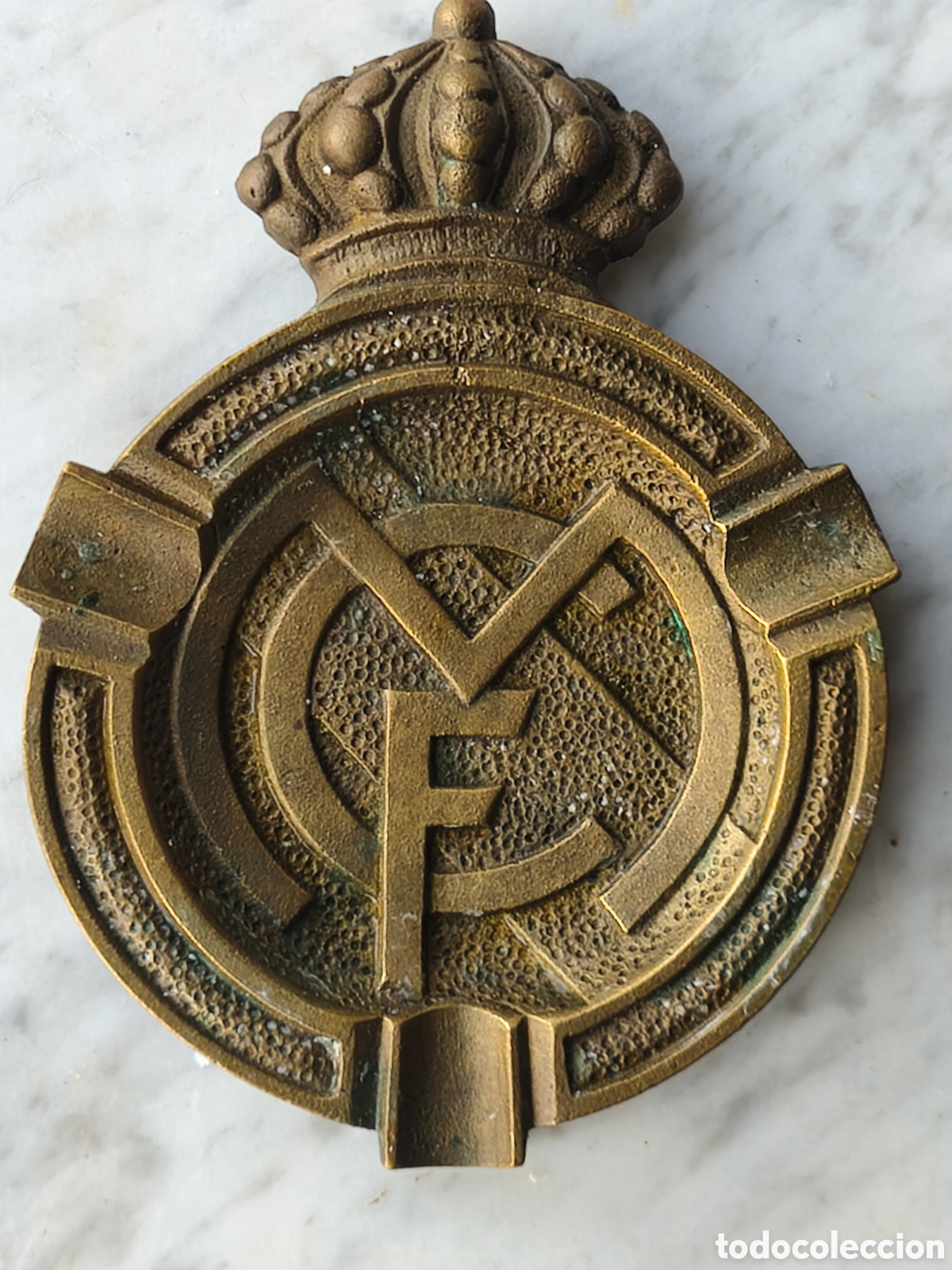 Coleccionismo deportivo: Cenicero Vintage Real Madrid Macizo