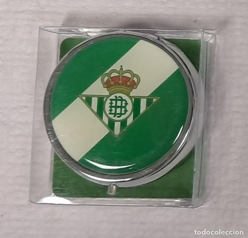 Coleccionismo deportivo: CAJITA PASTILLERO REAL BETIS BALOMPIE, MODELO 3