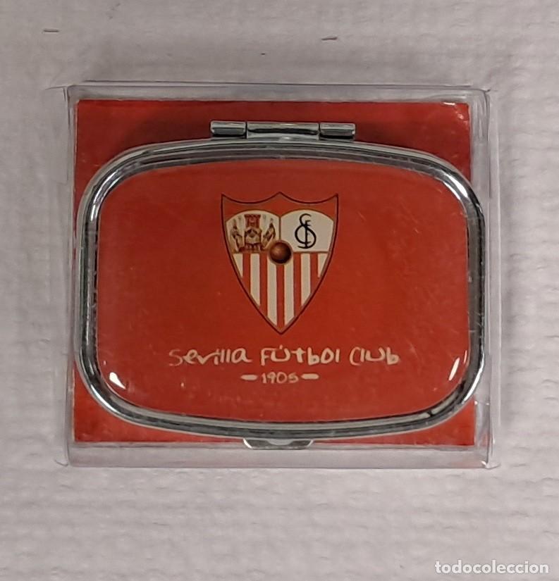 Coleccionismo deportivo: CAJITA PASTILLERO SEVILLA FUTBOL CLUB, MODELO 2