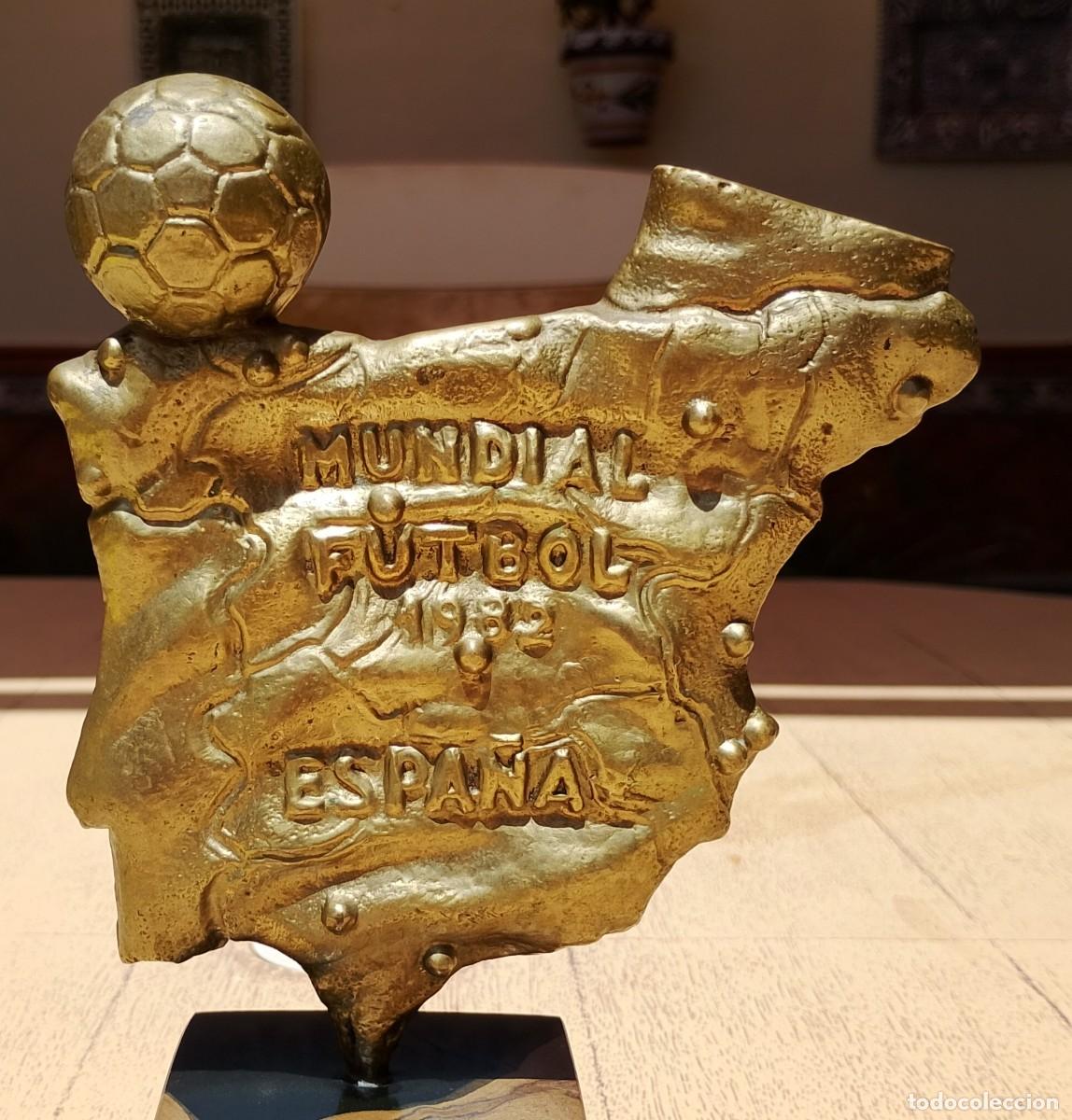 Coleccionismo deportivo: Trofeo Pisapapeles Mundial Futbol 1982 Espa&ntilde;a