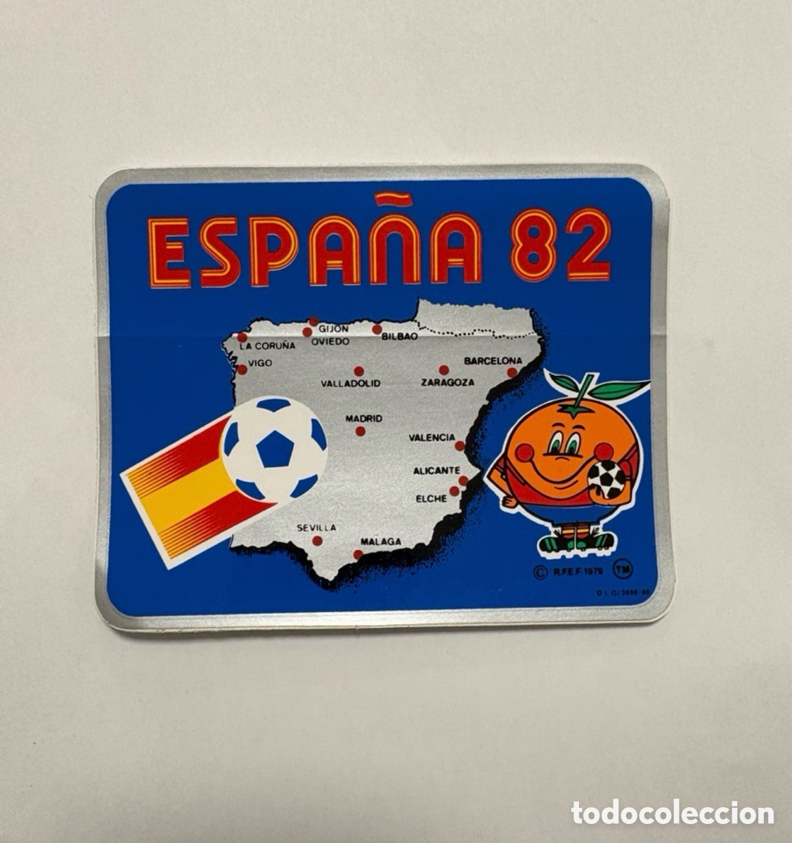 Sports collectibles: ADHESIVO PEGATINA SEDES MUNDIAL ESPA&Ntilde;A 82 - MUNDIAL 1982 - FUTBOL - NARANJITO