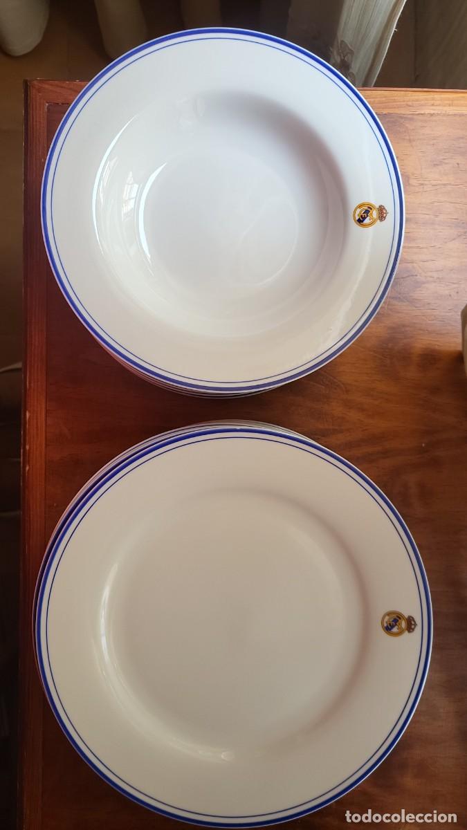 Coleccionismo deportivo: Vajilla Real Madrid C.F. Vintage 18 Platos | 9 Hondos + 9 Llanos | Producto Oficial | Coleccionismo