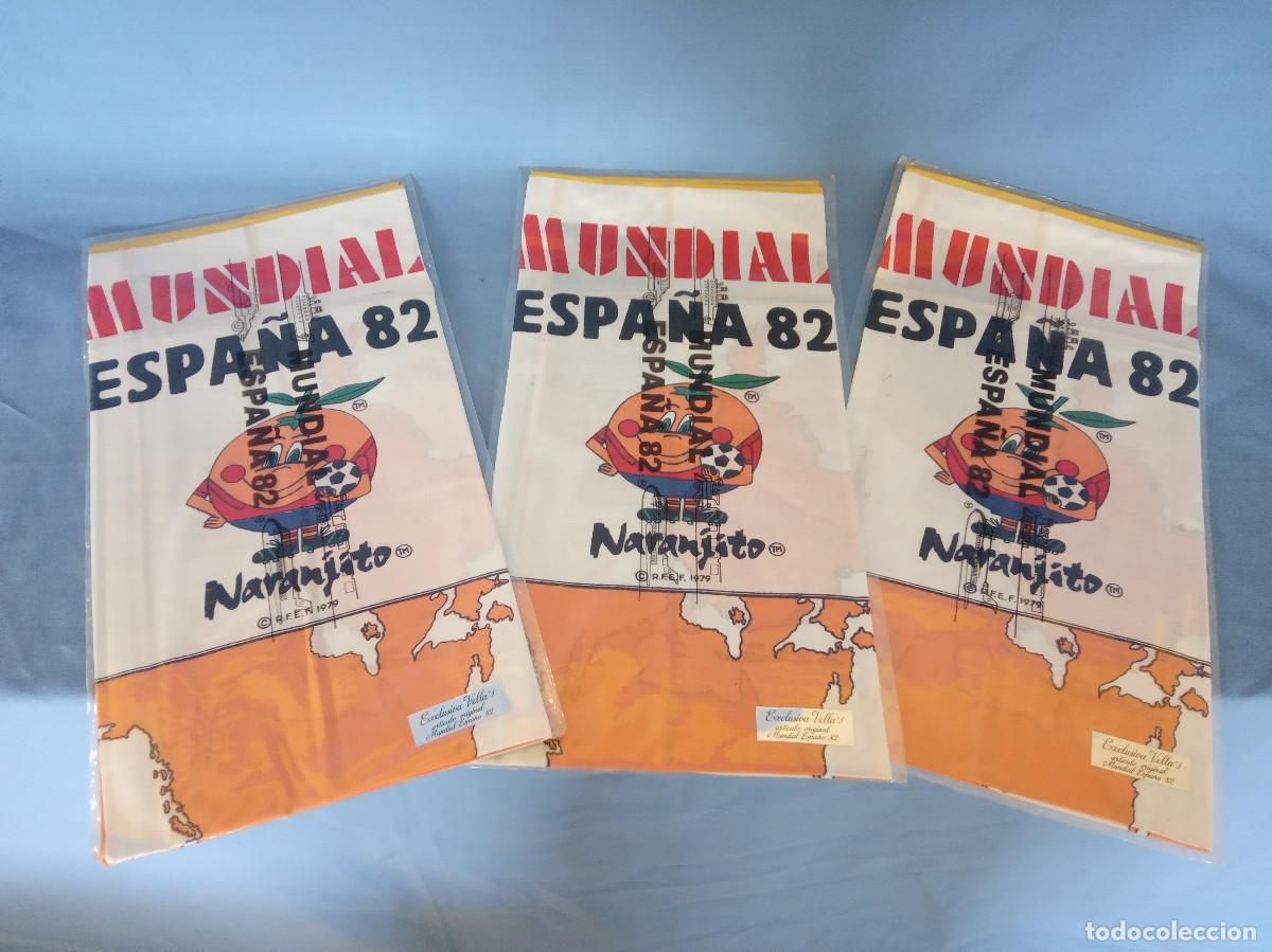 Coleccionismo deportivo: Set de 3 Pa&ntilde;uelos oficiales Mundial Espa&ntilde;a 82 Naranjito