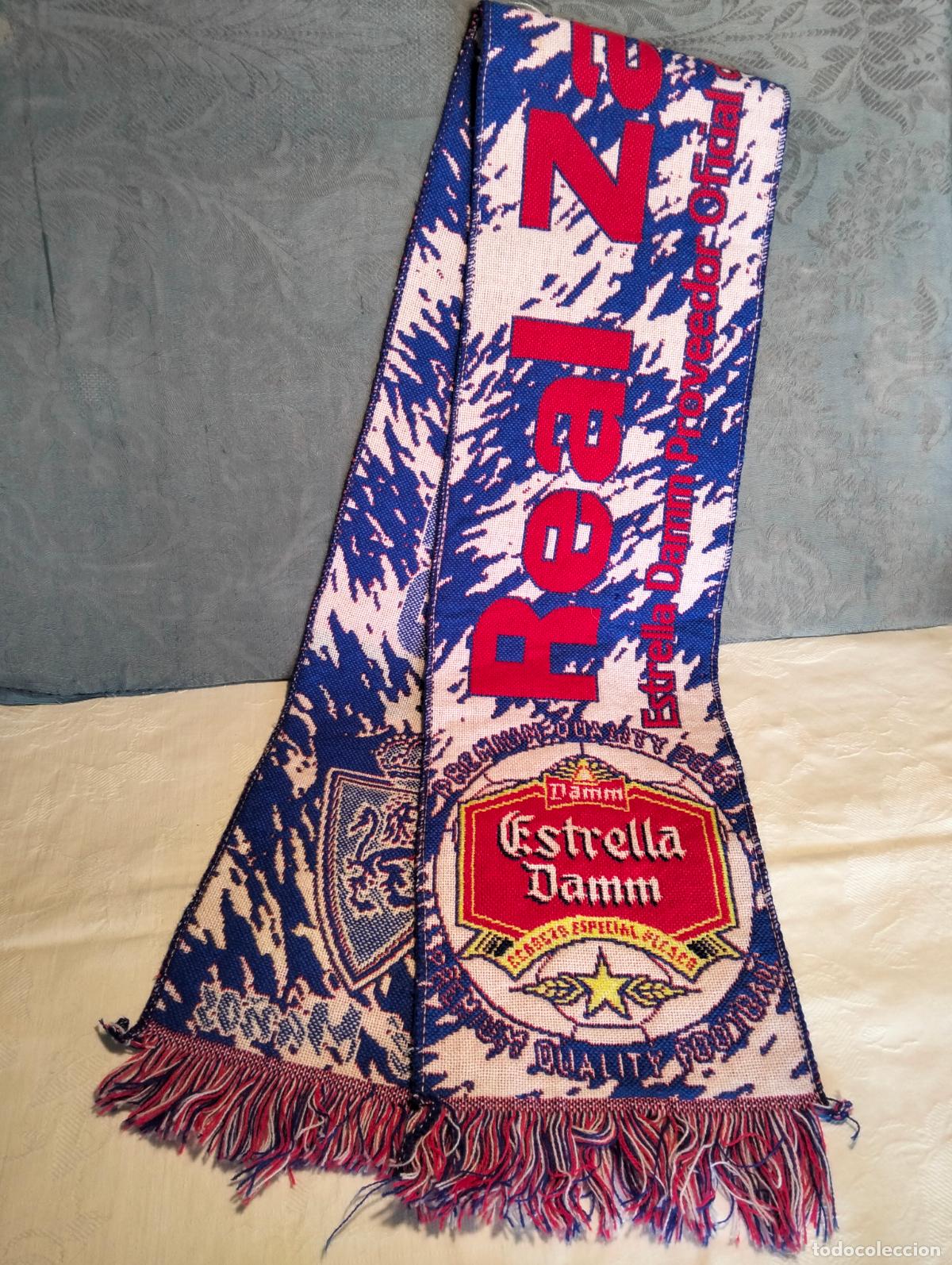 Coleccionismo deportivo: Bufanda vintage club de f&uacute;tbol a&ntilde;os 90 estrella damm blanco azul rojo real Zaragoza ol&eacute; ma&ntilde;os