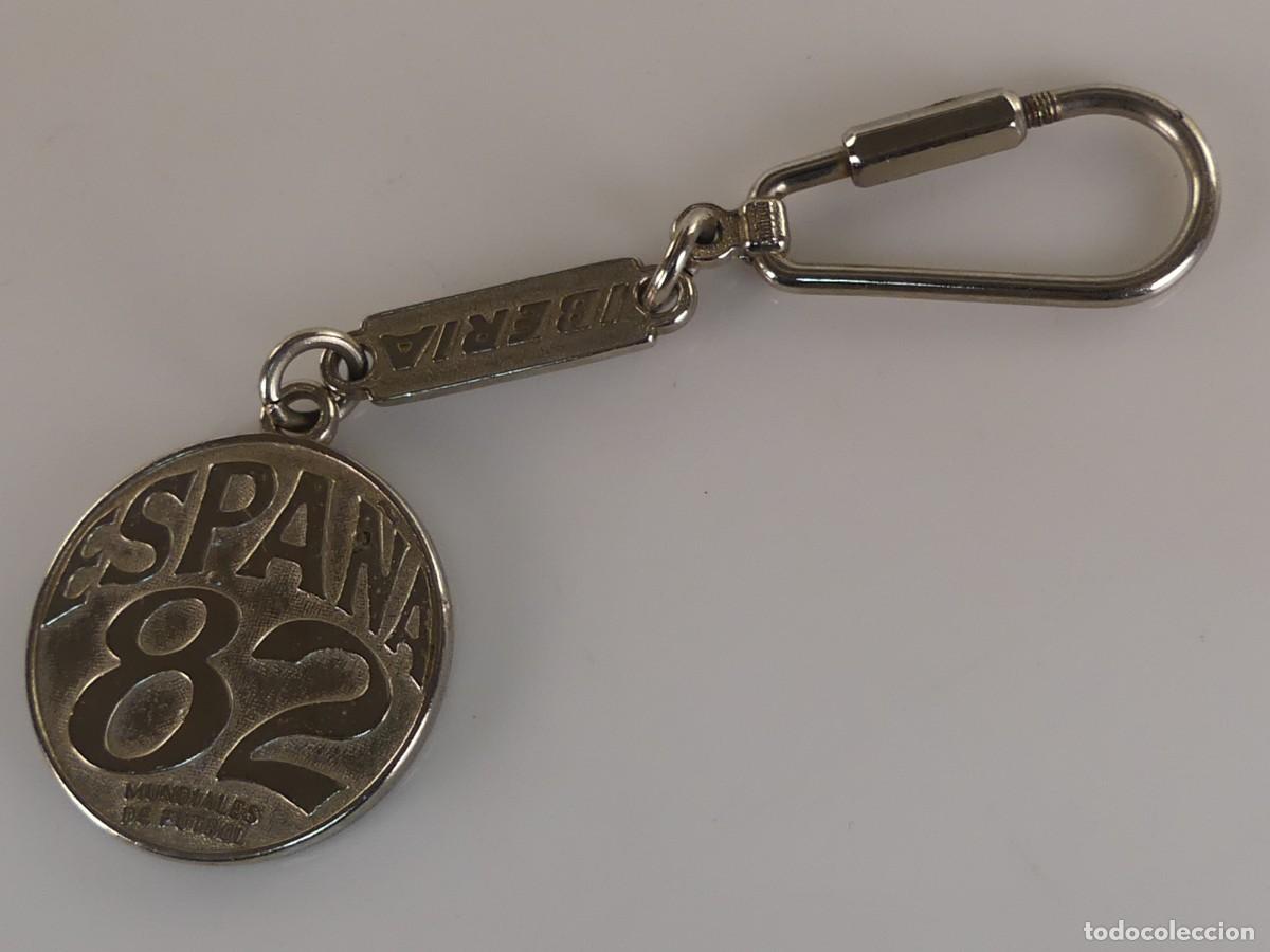 Coleccionismo deportivo: LLAVERO DE COLECCI&Oacute;N &ndash; ESPA&Ntilde;A 82 IBERIA