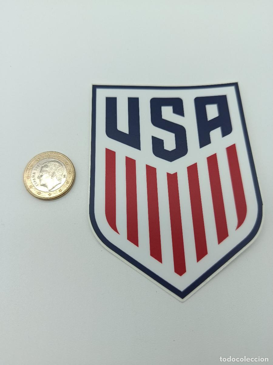 Coleccionismo deportivo: PEGATINA SIN PEGAR ESCUDO FEDERACION USA DE FUTBOL.