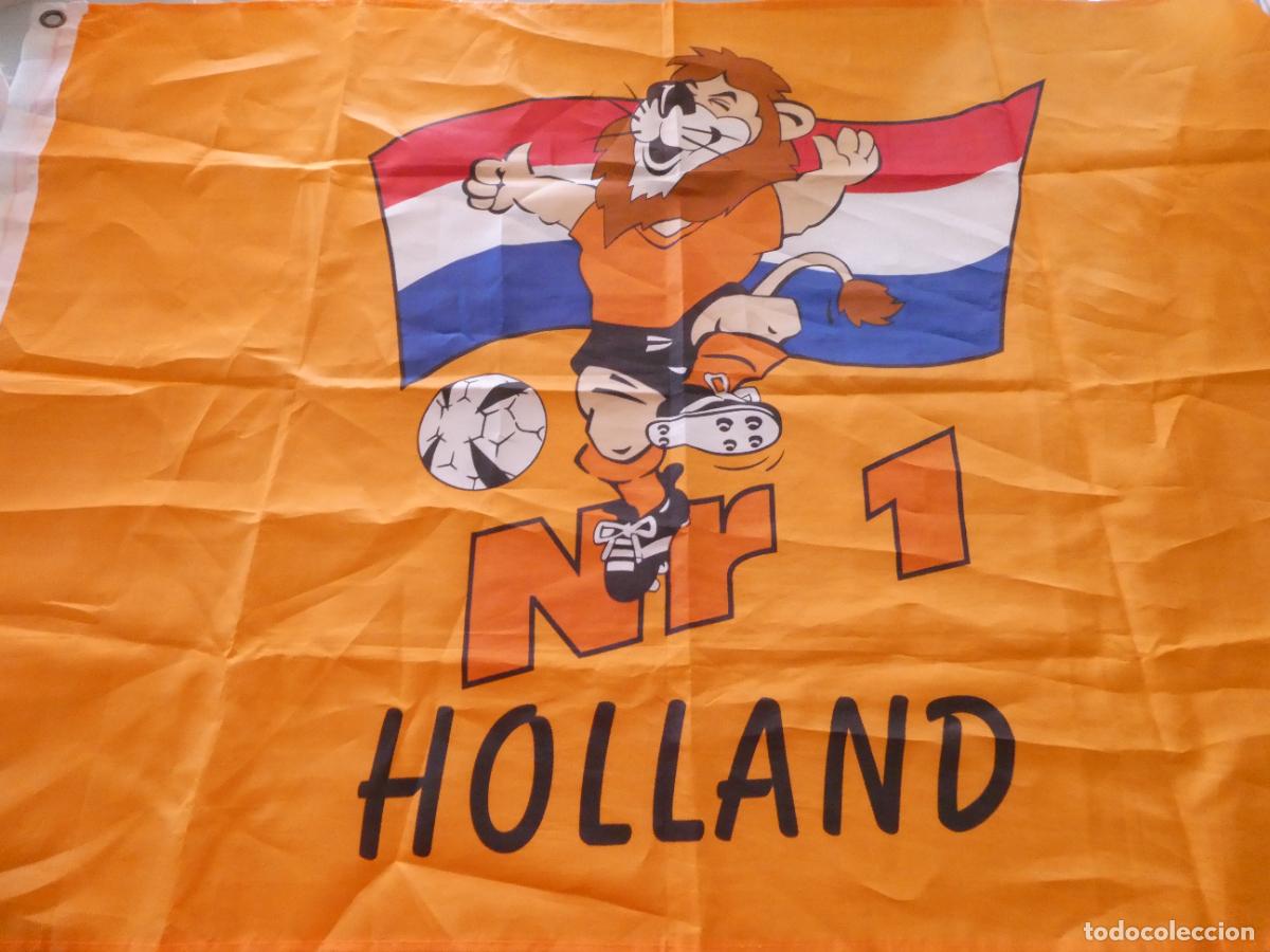 Collezionismo sportivo: BANDERA DE DEPORTES. F&Uacute;TBOL. SELECCI&Oacute;N HOLANDESA. MASCOTA HOLANDA PA&Iacute;SES BAJOS. 105X70CM