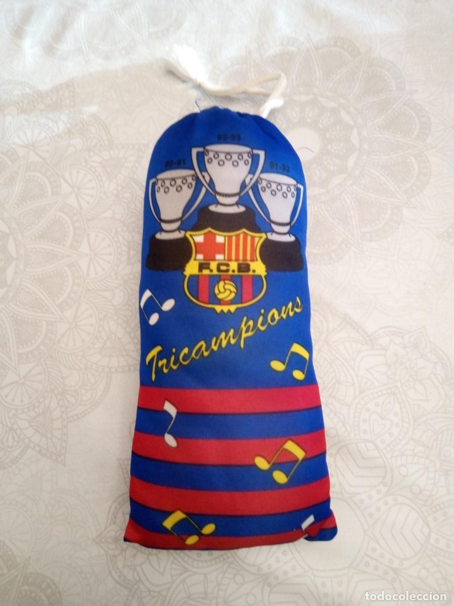 Coleccionismo deportivo: aquito conmemorativo del F.C. Barcelona.medidas