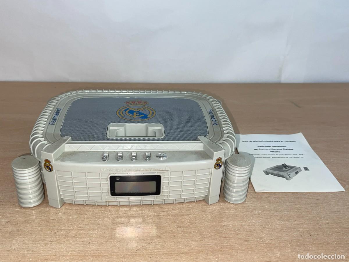Coleccionismo deportivo: REAL MADRID Estadio Santiago Bernabeu Radio Reloj Despertador Edici&oacute;n Limitada Producto Oficial