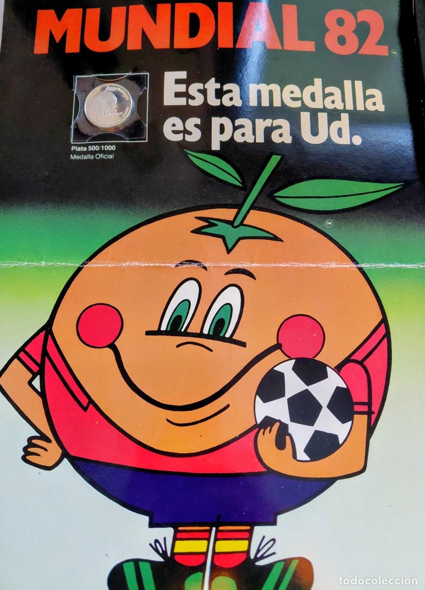 Coleccionismo deportivo: dos medallas mundial 82 en plata 500/1000 por Acu&ntilde;aciones Espa&ntilde;olas SA