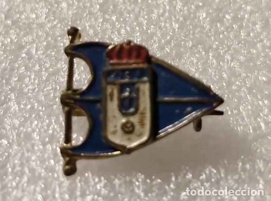 Coleccionismo deportivo: ANTIGUA INSIGNIA AGUJA ALFILER FUTBOL REAL OVIEDO #11