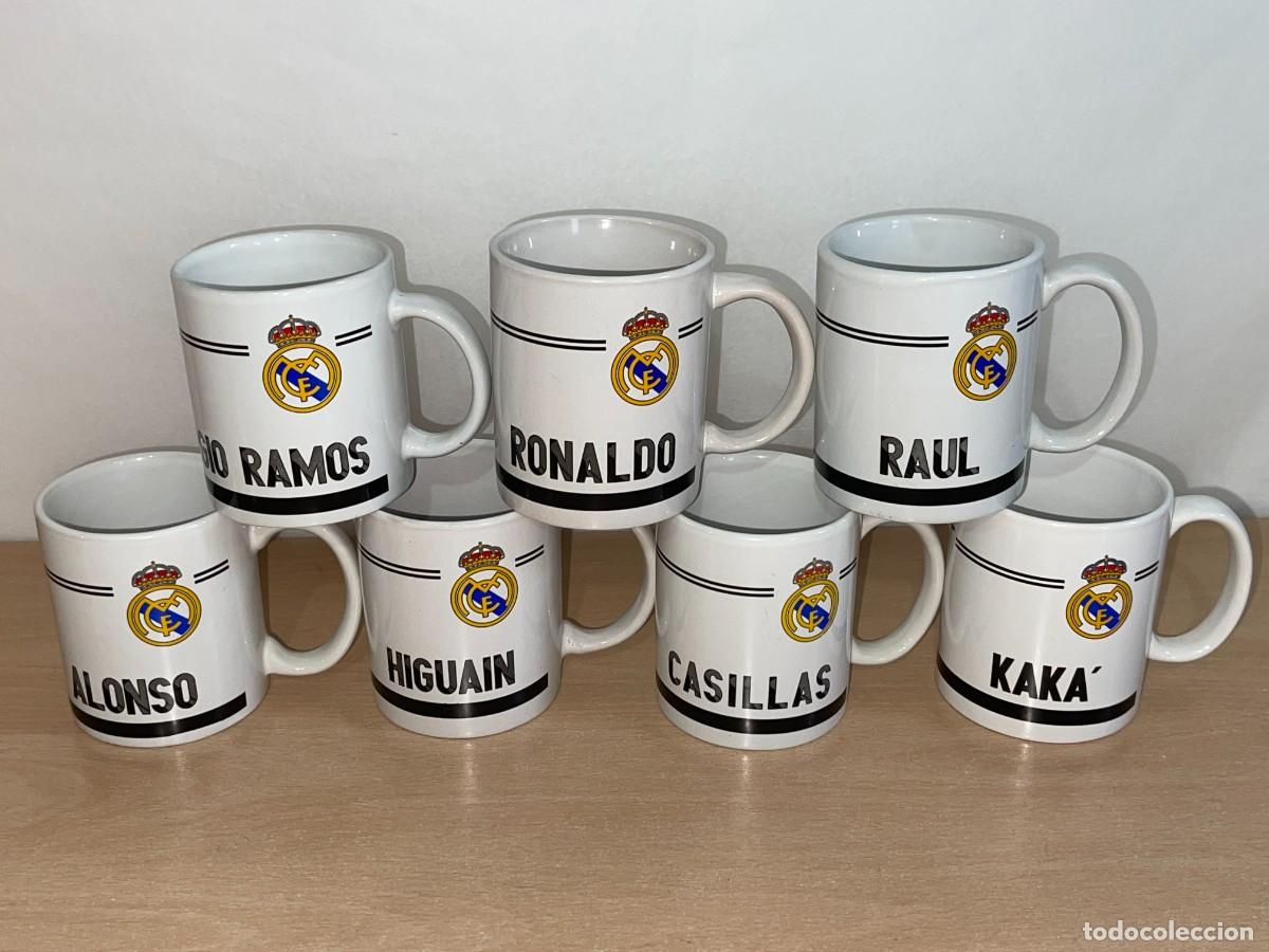 Coleccionismo deportivo: REAL MADRID 7 Jarras tazas Ramos Ronaldo Ra&uacute;l Kak&aacute; Casillas Higuain Alonso RM mugs Producto Oficial