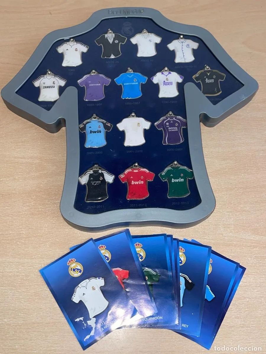 REAL MADRID Colección Completa Camisetas de Leyenda Real Madrid Marca llaveros RM zanussi teka bwin