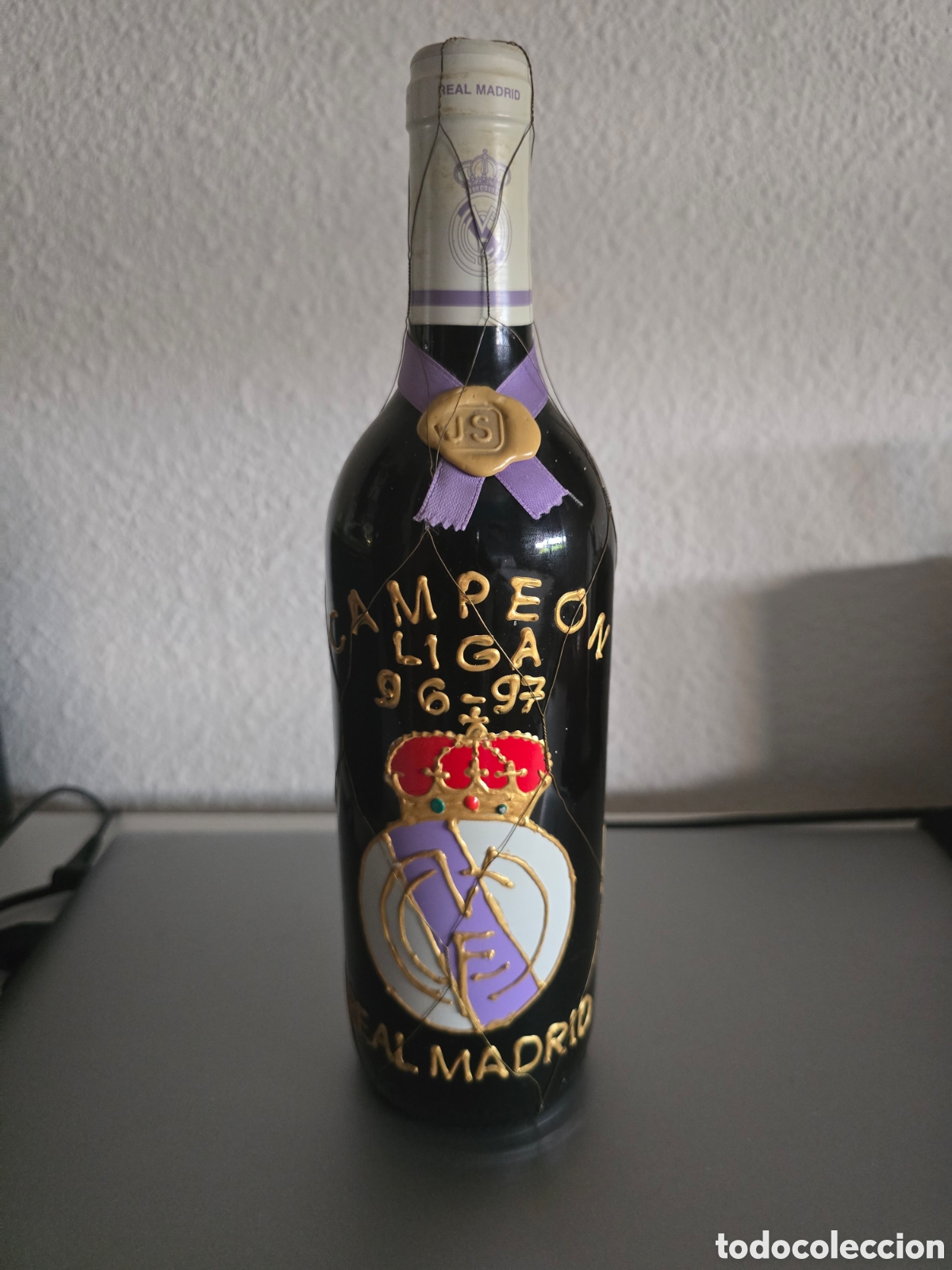 Coleccionismo deportivo: Botella vino Real Madrid - Foto 2
