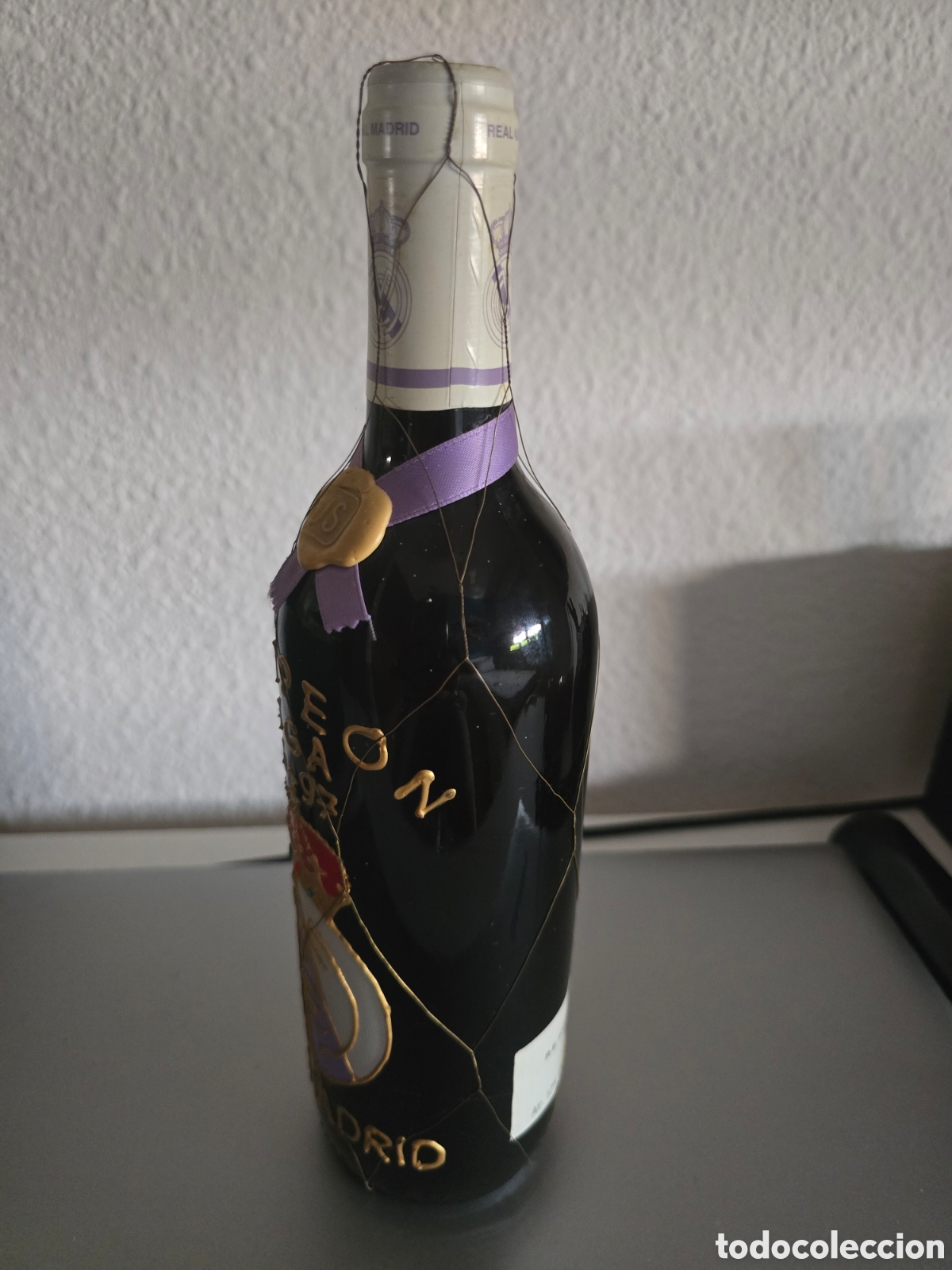 Coleccionismo deportivo: Botella vino Real Madrid - Foto 4