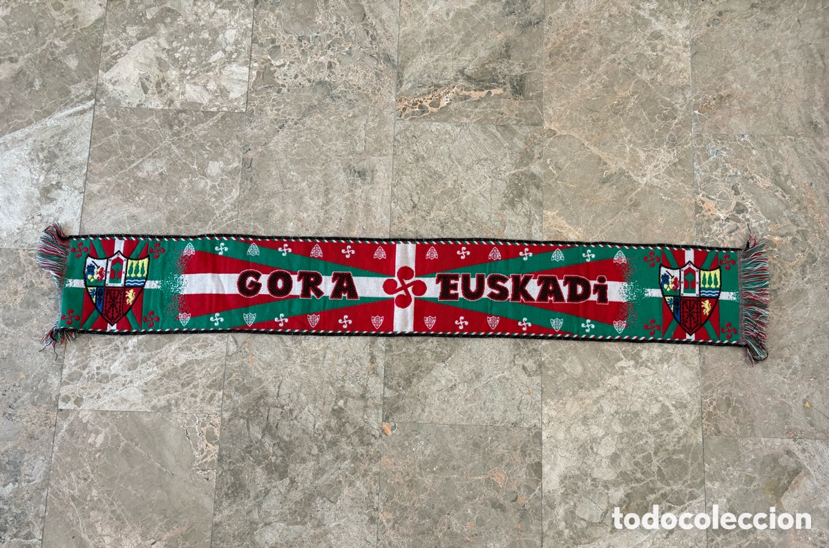 Coleccionismo deportivo: Bufanda Gora Euskadi