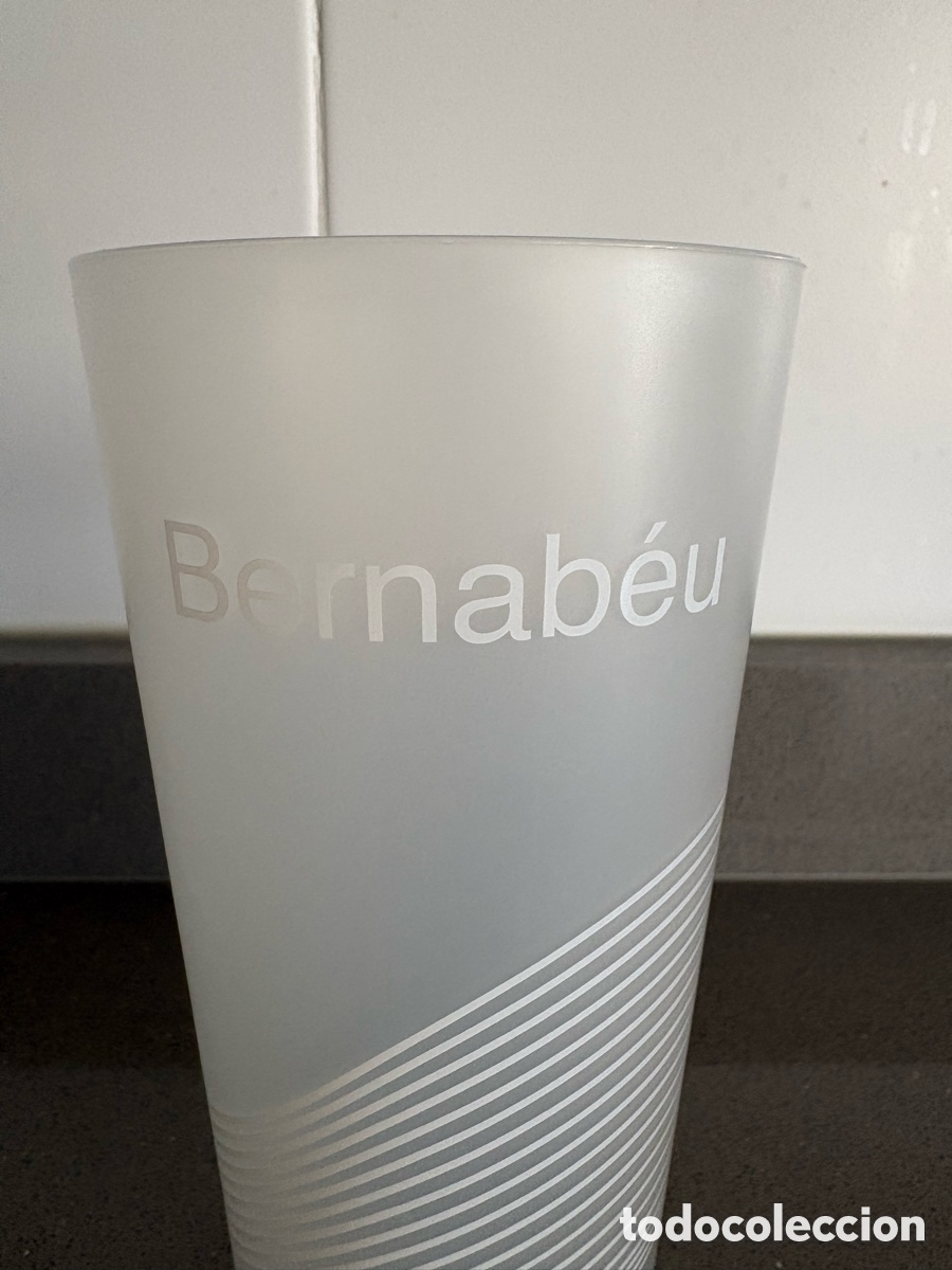 Coleccionismo deportivo: Vaso Pl&aacute;stico Bernab&eacute;u Real Madrid - Foto 3