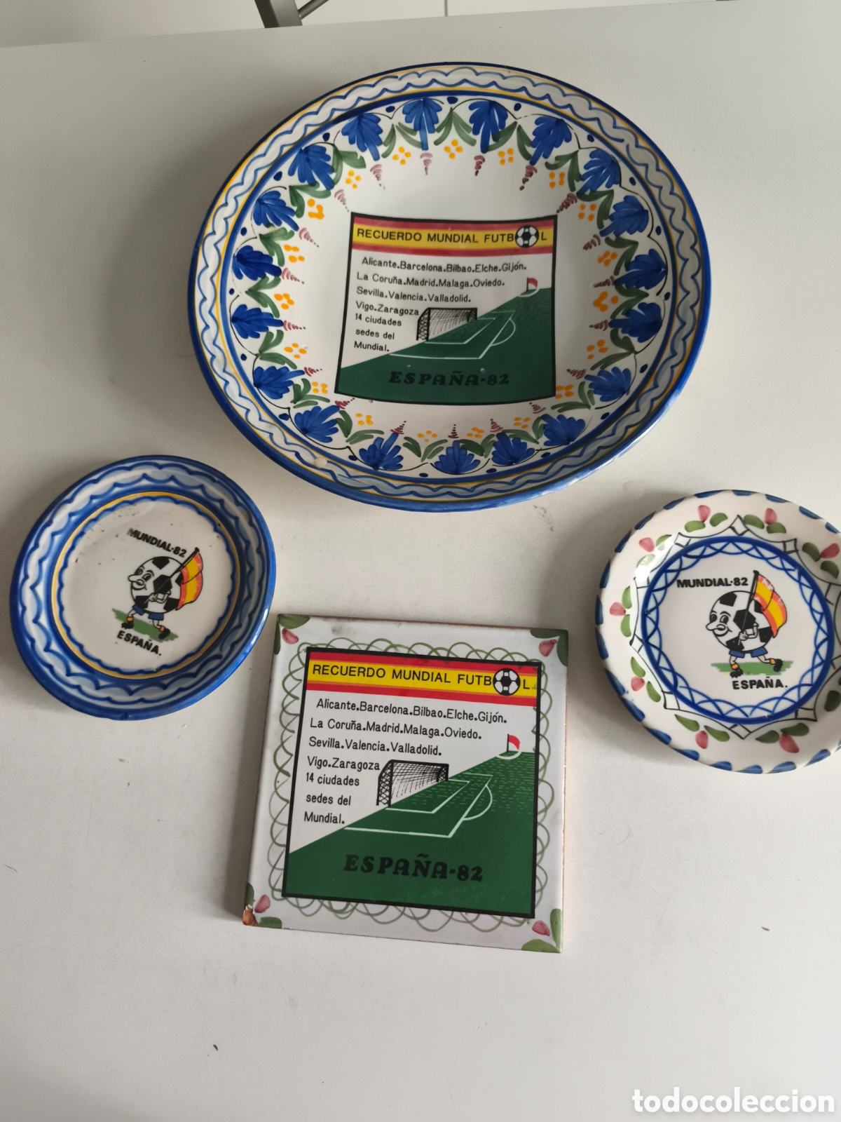 Sports collectibles: Antiguo lote de cer&aacute;mica recuerdo del Mundial de F&uacute;tbol Espa&ntilde;a 82