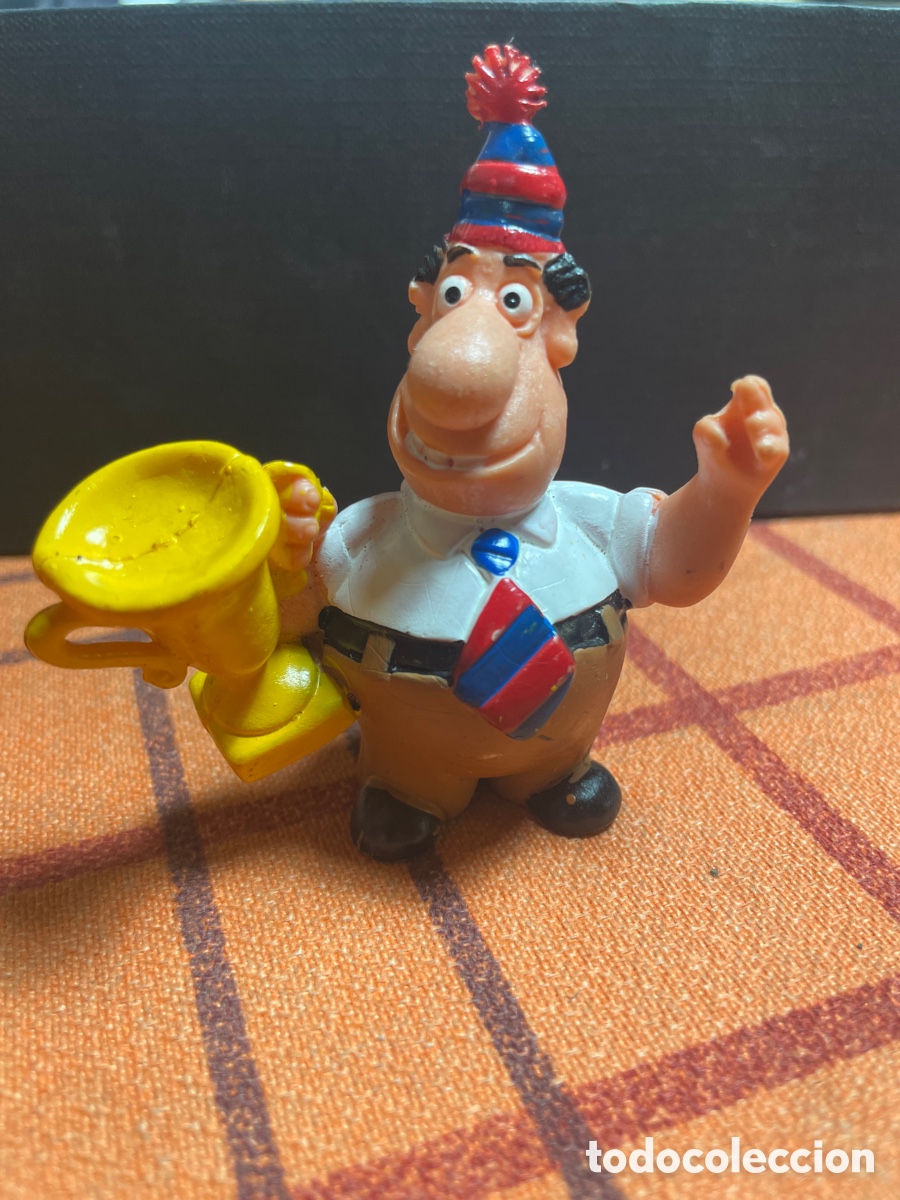 Coleccionismo deportivo: Figura PVC Jordi Cul&eacute; con Copa del Bar&ccedil;a - TV3 &Oacute;scar Star Toys 90s Vintage