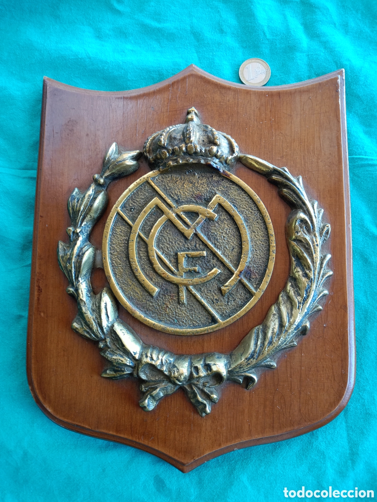Sammelleidenschaft Sport: METOPA ESCUDO REAL MADRID EN BRONCE.