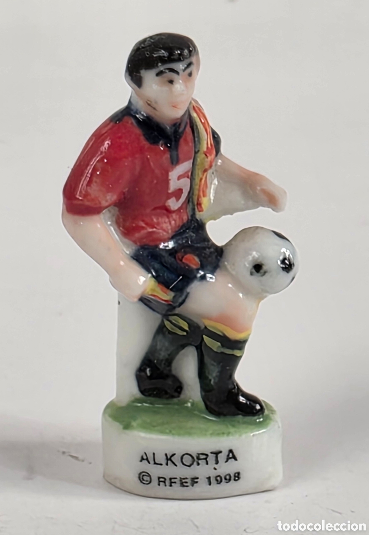 Sports collectibles: Miniatura Figura Porcelana Rafa Alkorta Jugador F&uacute;tbol Bilbao Madrid Selecci&oacute;n Nacional Espa&ntilde;ola