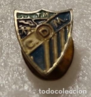 Collectionnisme sportif: ANTIGUA INSIGNIA ESCUDO CLUB FUTBOL OJAL C.D. MALAGA A&Ntilde;OS 40-50 #69