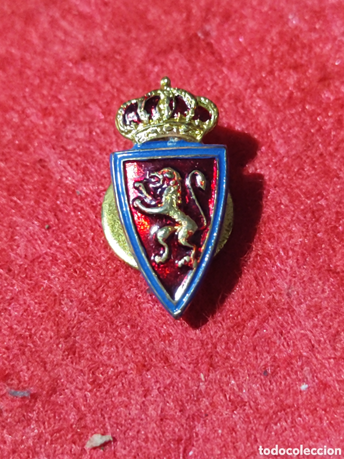 Sports collectibles: Antiguo pin insignia ojal Real Zaragoza esmaltado