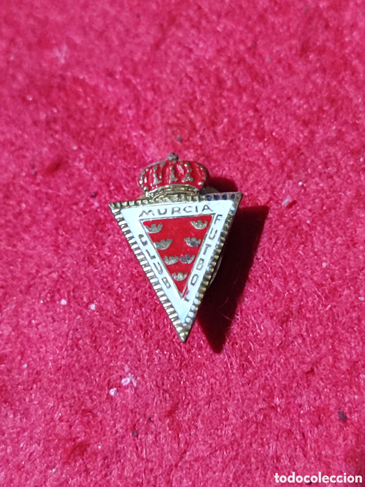 Sports collectibles: Antiguo pin insignia ojal Real Murcia Club Futbol esmaltado
