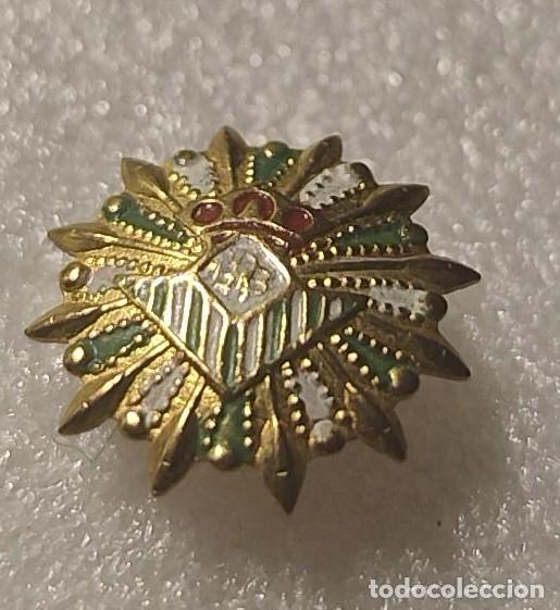 Coleccionismo deportivo: ANTIGUA INSIGNIA ESCUDO CLUB FUTBOL OJAL REAL BETIS A&Ntilde;OS 40-50 #86