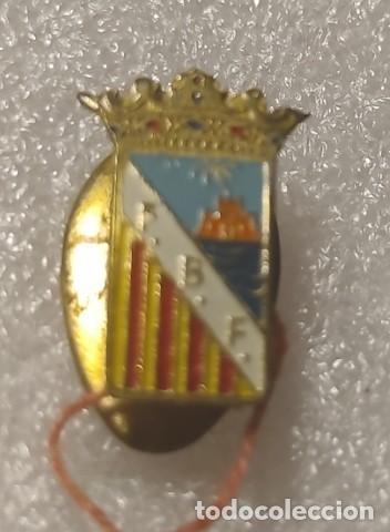 Sammelleidenschaft Sport: ANTIGUA INSIGNIA ESCUDO CLUB FUTBOL OJAL FEDERACION BALEAR FUTBOL A&Ntilde;OS 40-50 #87