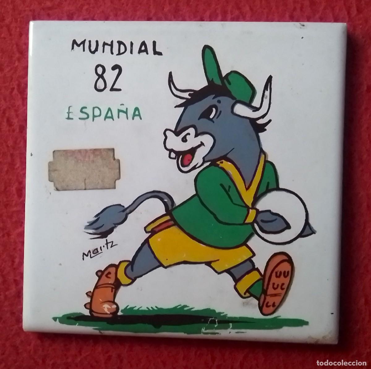 Coleccionismo deportivo: BALDOS&Iacute;N LOZA AZULEJO BALDOSA O SIMIL EN CER&Aacute;MICA O SIMIL MUNDIAL DE F&Uacute;TBOL ESPA&Ntilde;A 82 1982..TORO...