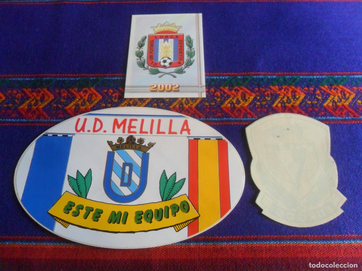 Sammelleidenschaft Sport: PEGATINA ADHESIVO SIN PEGAR ESCUDO BURGOS CF Y UD MELILLA. A&Ntilde;OS 80. REGALO FICHA CF LORCA DEPORTIVA