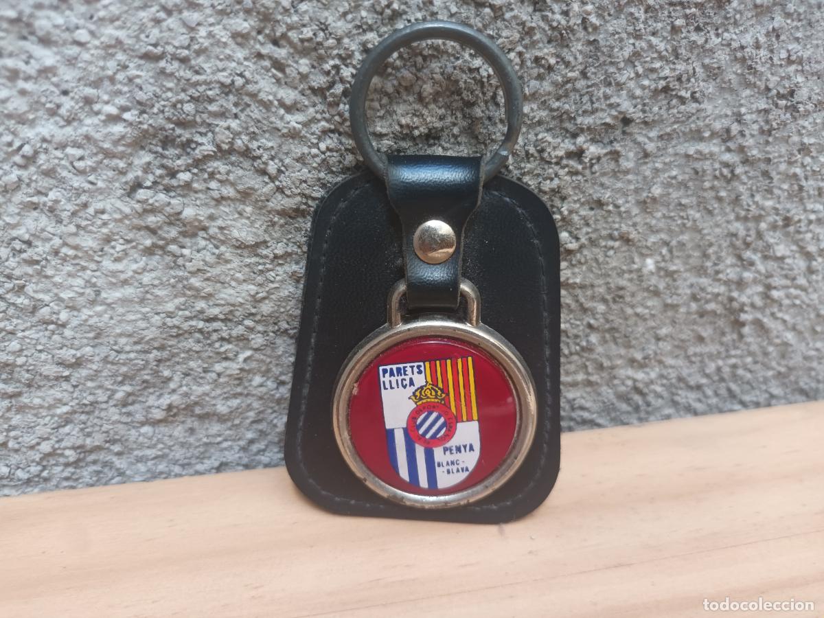 Coleccionismo deportivo: LLAVERO REAL CLUB DEPORTIVO ESPA&Ntilde;OL. Penya Parets Lli&ccedil;&agrave; BLANC BLAVA. ESPANYOL