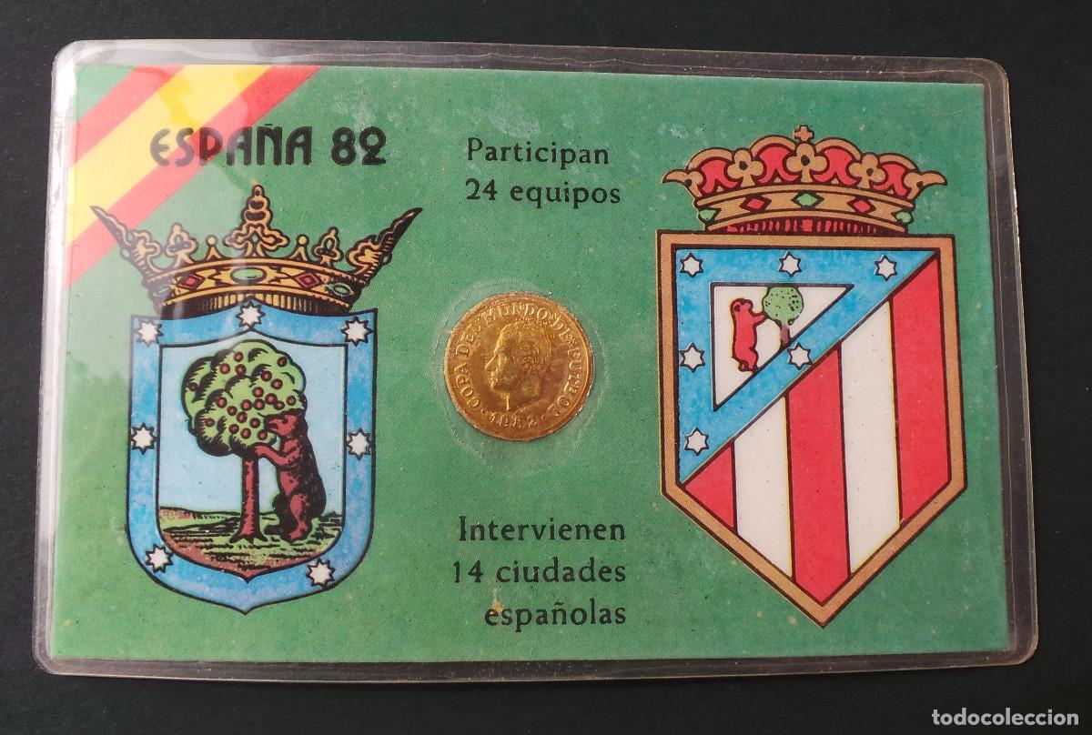 Sammelleidenschaft Sport: TARJETA CLUB ATL&Eacute;TICO DE MADRID. PARA EL MUNDIAL ESPA&Ntilde;A 82, CON MINI MONEDA, ESCUDOS Y DATOS.