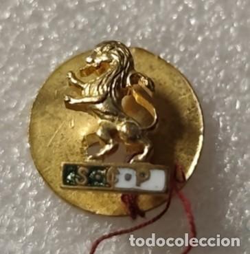 Sports collectibles: ANTIGUA INSIGNIA FUTBOL OJAL ESCUDO Sporting Clube de Portugal Lisboa #43