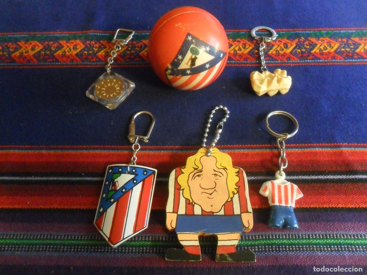 Collezionismo sportivo: ATL&Eacute;TICO DE MADRID 3 LLAVERO LEIVINHA MADERA ESCUDO PL&Aacute;STICO PREMIOLANDIA PARQUE ATRACCIONES PELOTA