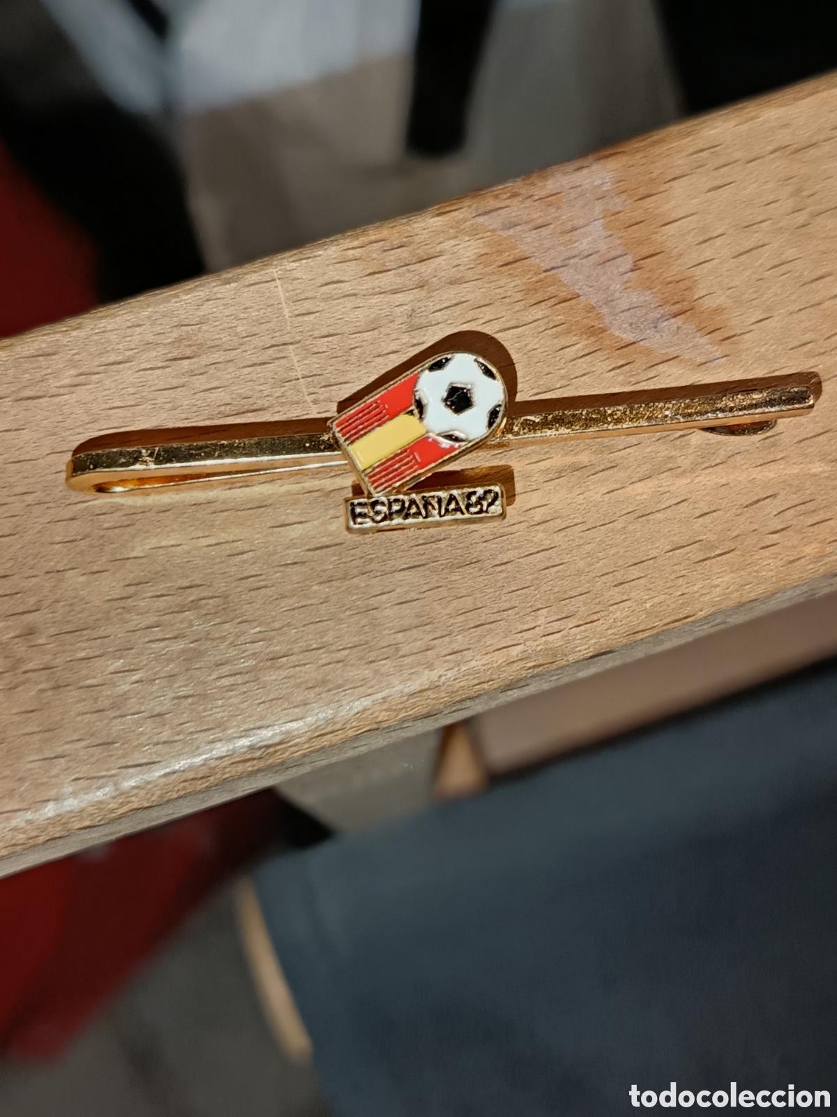 Sports collectibles: Alfiler de corbata Espa&ntilde;a 82