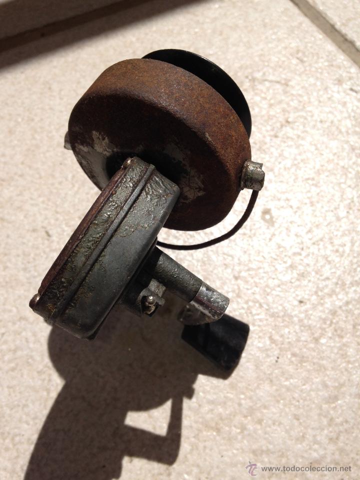 Coleccionismo deportivo: CARRETE DE PESCA NORISPIN 2100. FUNCIONANDO. - Foto 2