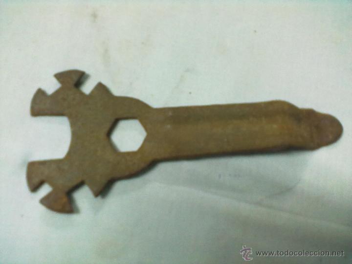 Coleccionismo deportivo: LLAVE BICICLETA - Foto 1