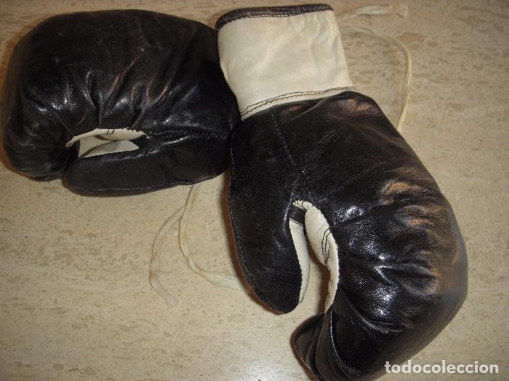 Coleccionismo deportivo: guantes antiguos de boxeo - Foto 4