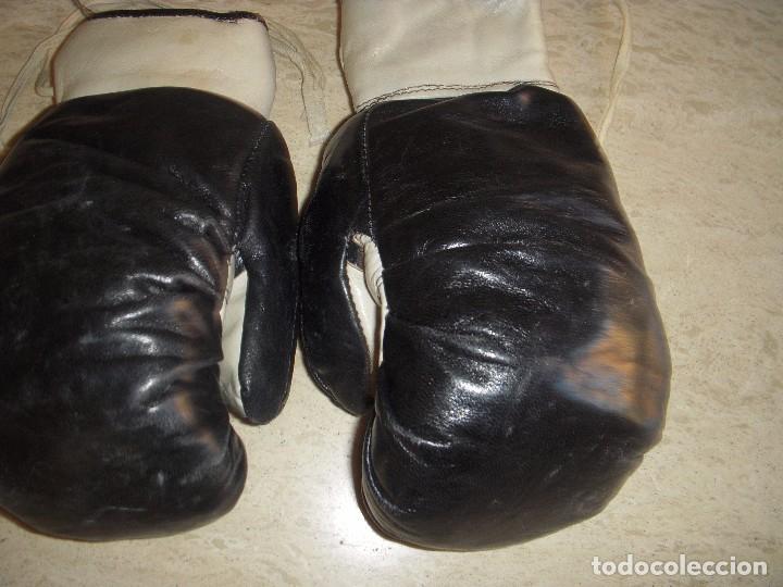 Coleccionismo deportivo: guantes antiguos de boxeo - Foto 7